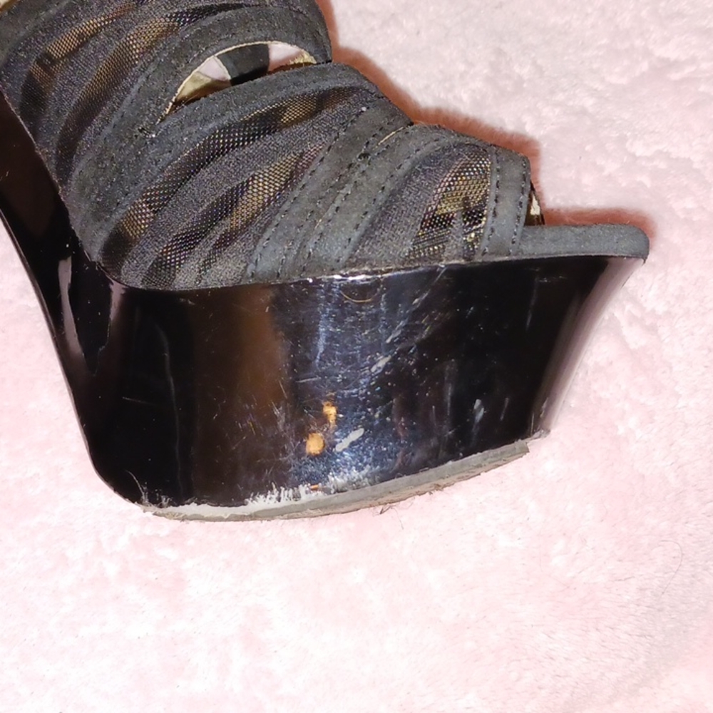 Platform heels - Picture 3 of 10